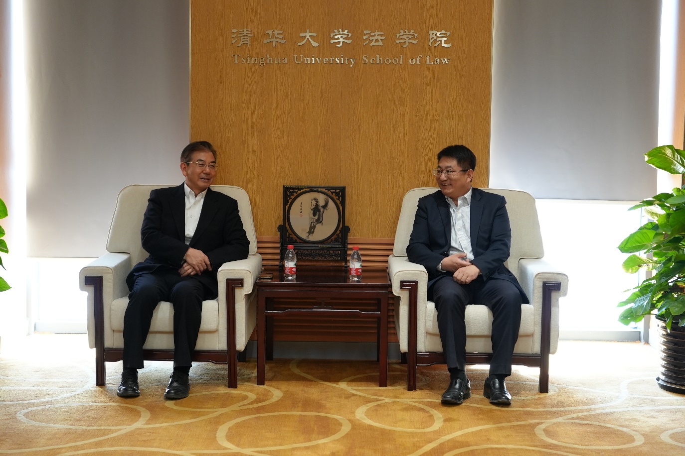 https://news.ecupl.edu.cn/_upload/article/images/4d/5d/7b9273b34985befec952abceec5f/4ad43f97-7eb1-4bd5-a9d4-0ab04e179952.jpg https://news.ecupl.edu.cn/_upload/article/images/4d/5d/7b9273b34985befec952abceec5f/4ad43f97-7eb1-4bd5-a9d4-0ab04e179952.jpg